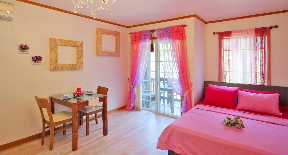 Room (2F) photo 2
