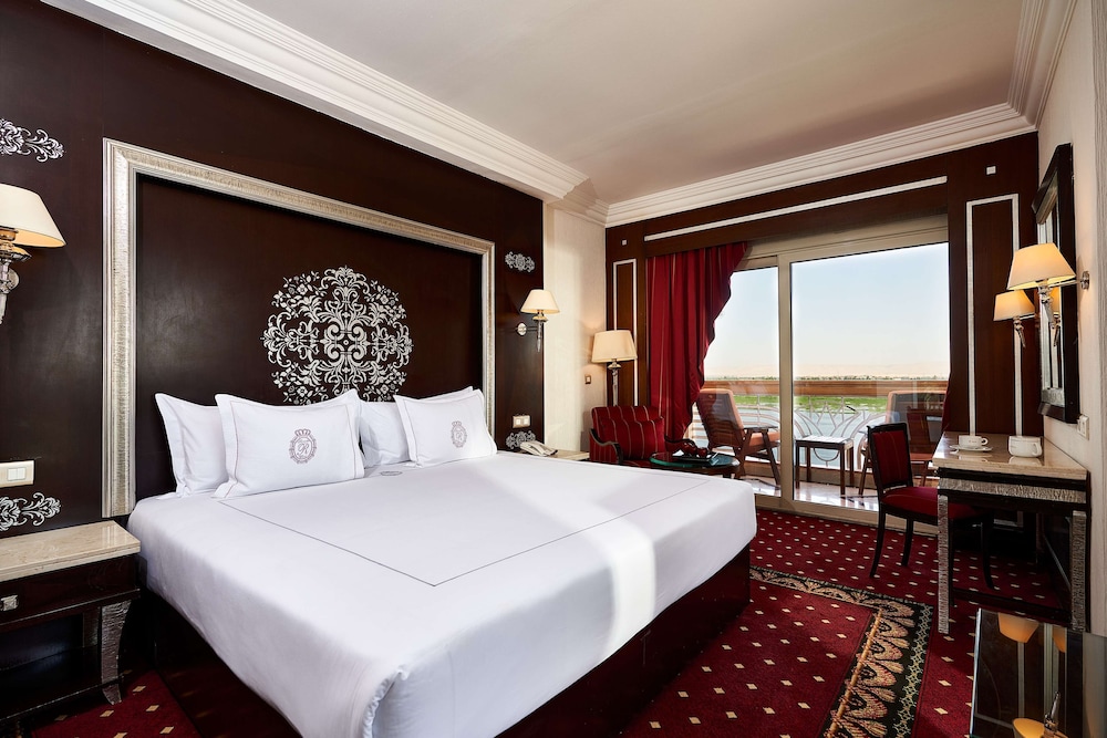 Ambassador Suite