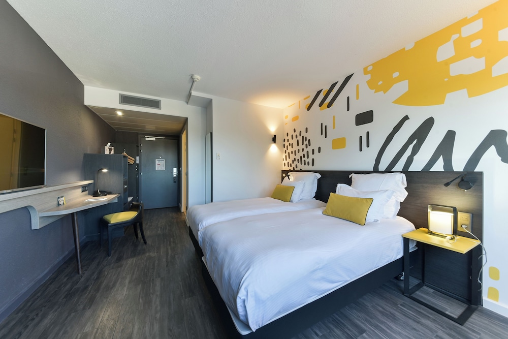 Superior Room, 2 Twin Beds - Photo 3