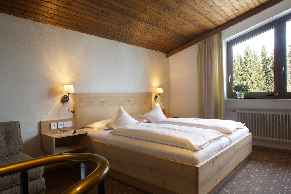 Superior Suite, 1 Queen Bed with Sofa bed photo 2