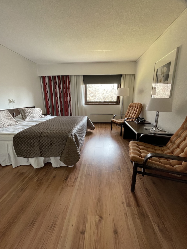 Standard Twin Room, Ground Floor
