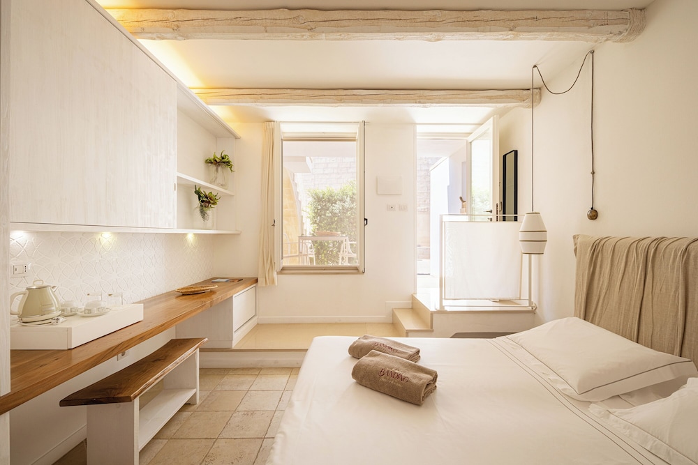 Comfort Room, 1 Double or 2 Twin Beds, Ground Floor photo 1