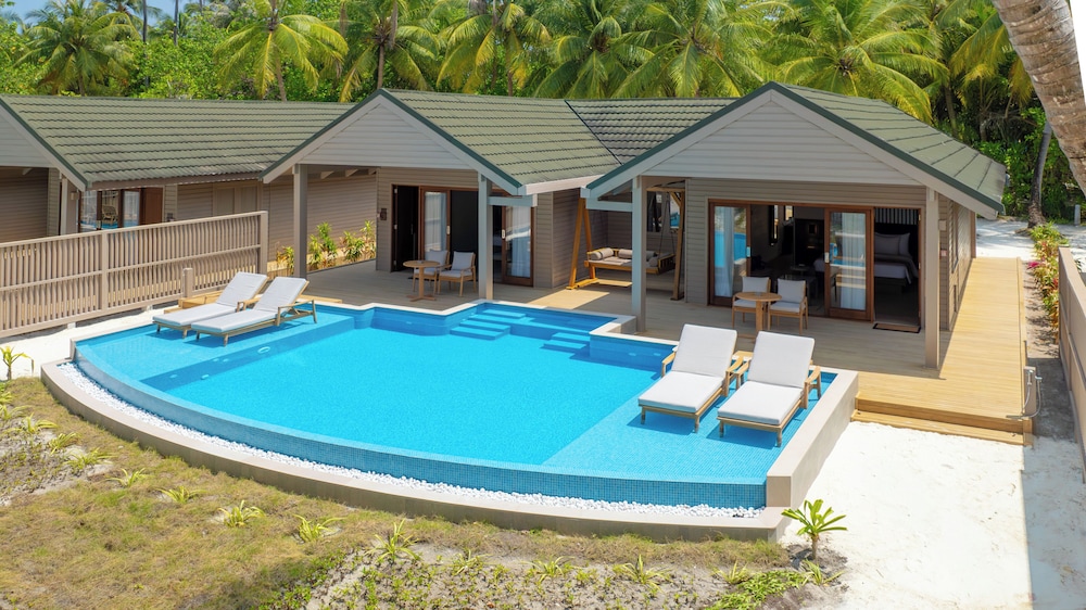 Two Bedroom Beach Pool Villa - Photo 7