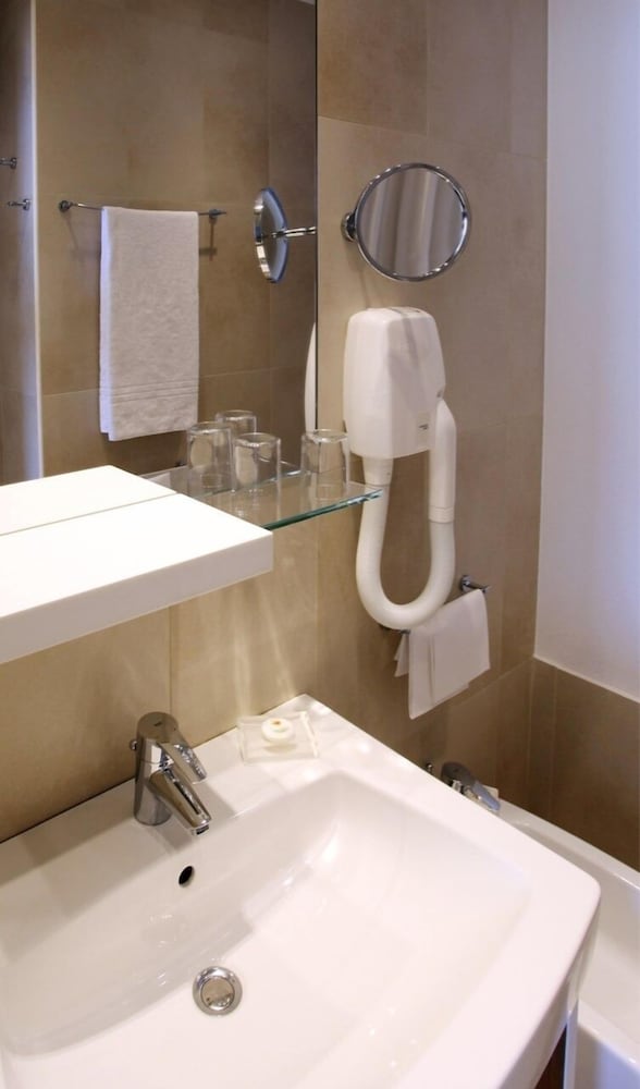 Deluxe Studio with Balcony  Sea View and Etna View (90 meters from the main building) - Photo 9