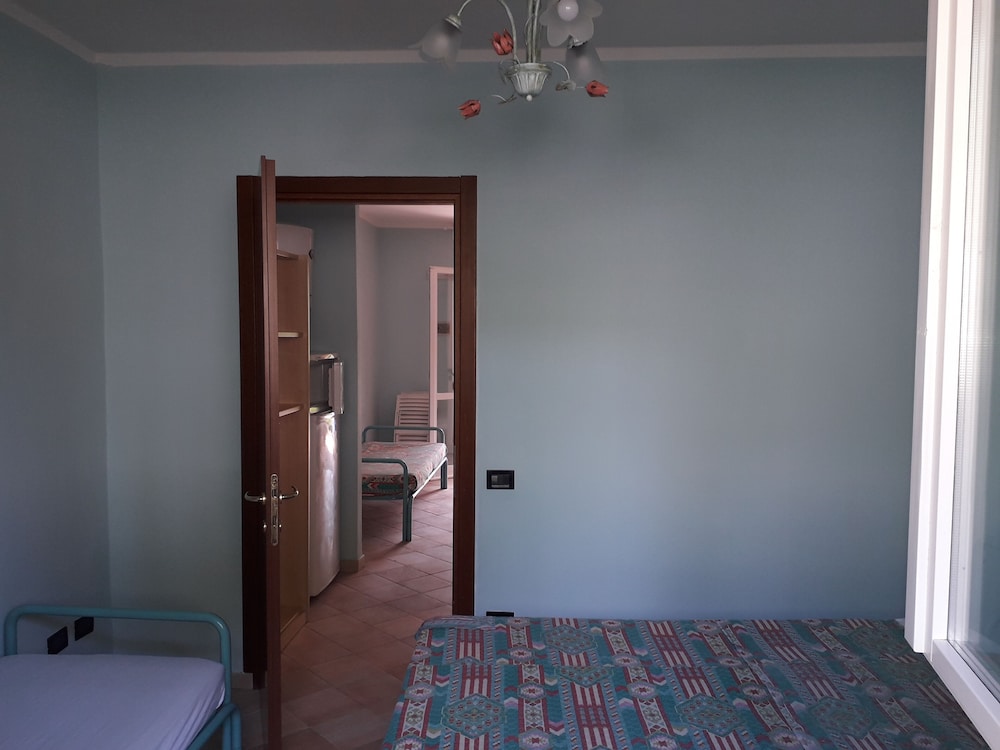 Family Apartment, 2 Bedrooms, Pool Access, Garden View photo 1