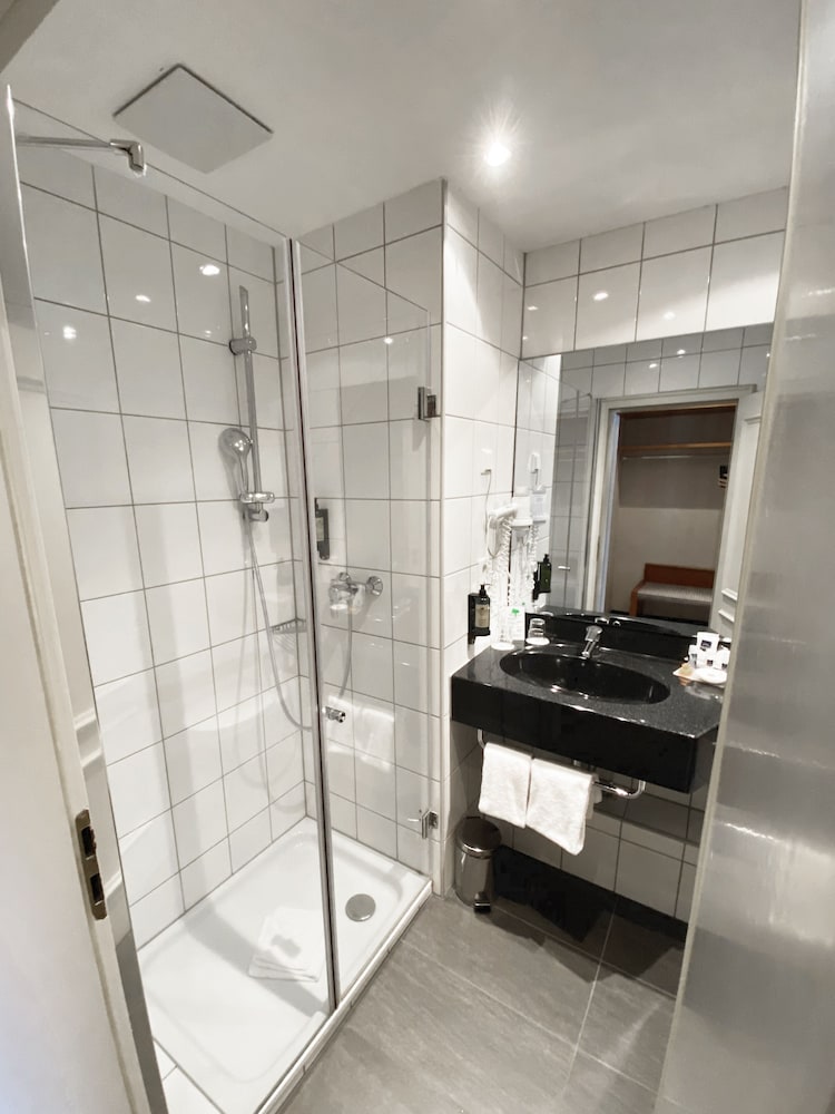 Classic Double Room - Photo 5