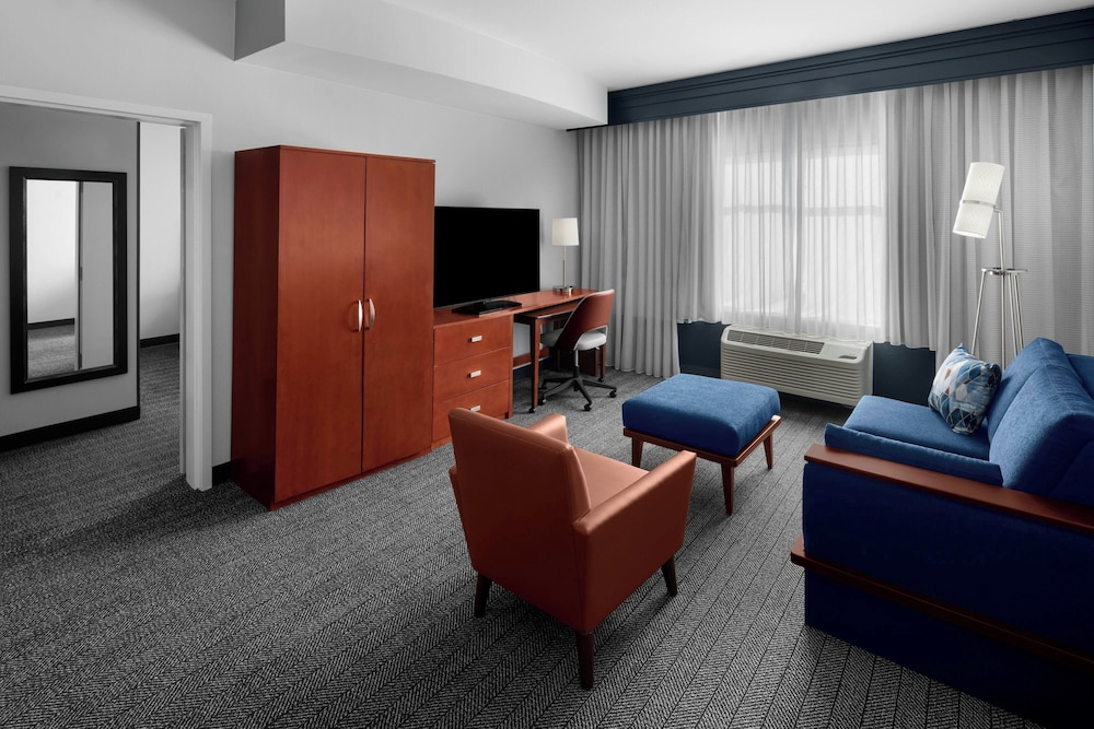 Suite, Multiple Beds photo 3