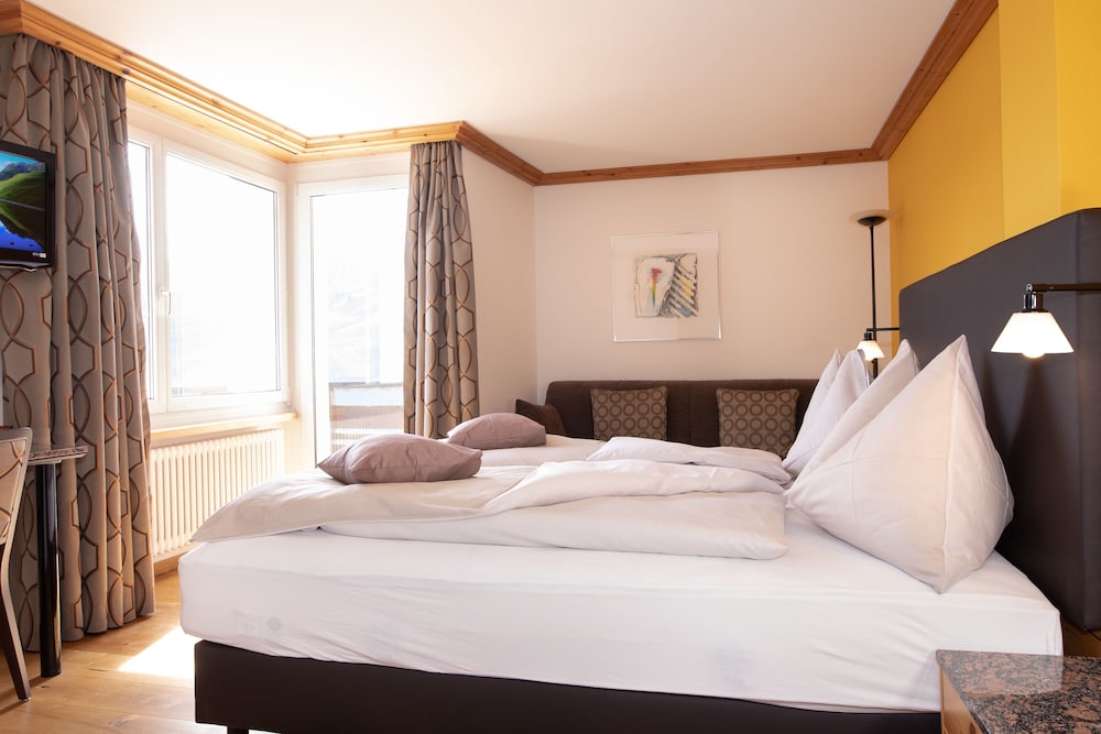 Comfort Double Room, Balcony, Mountain View photo 3