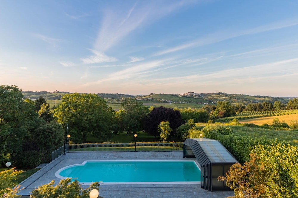 Antico Casale Vignale Stunning View and Pool, Billede 3