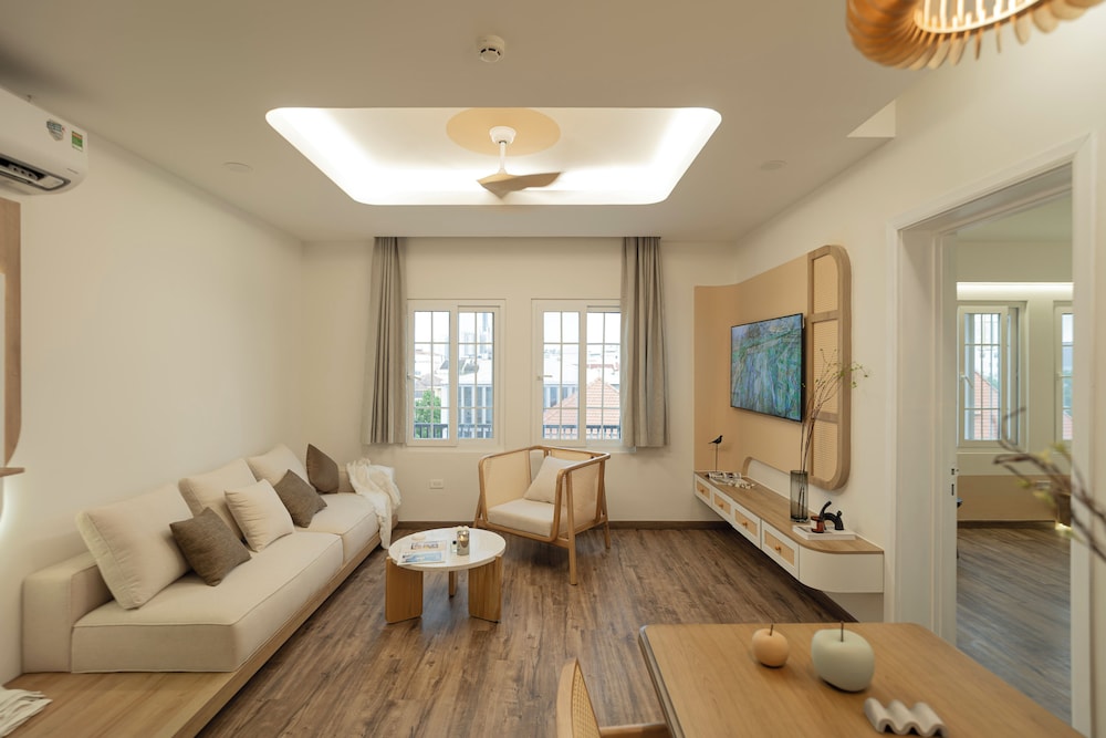 Premier Apartment, City View