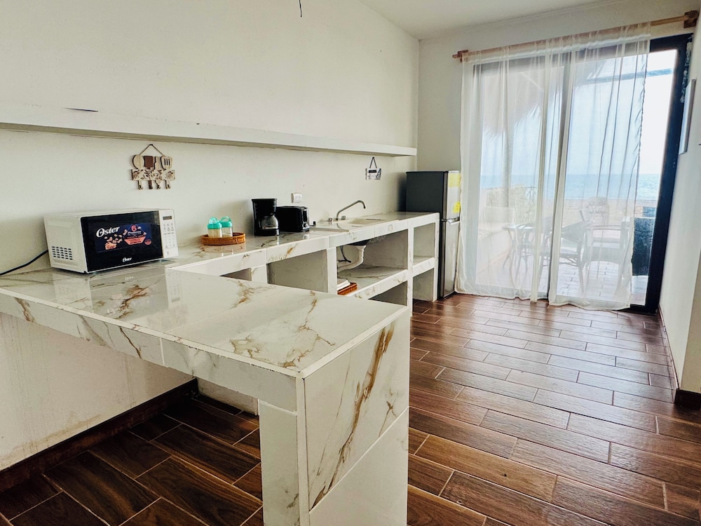 Family Bungalow, Sea View photo 2