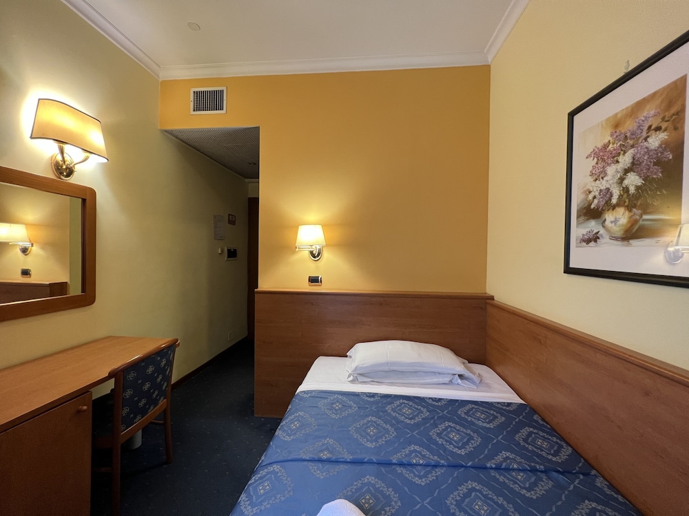 Basic Single Room