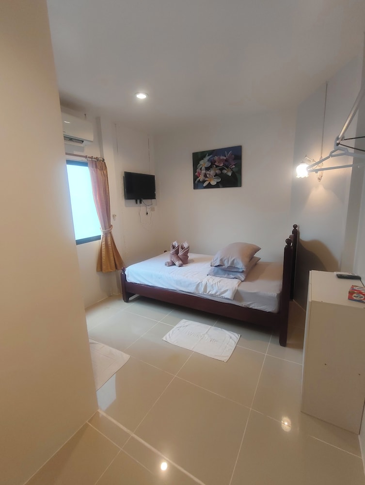 Basic Single Room