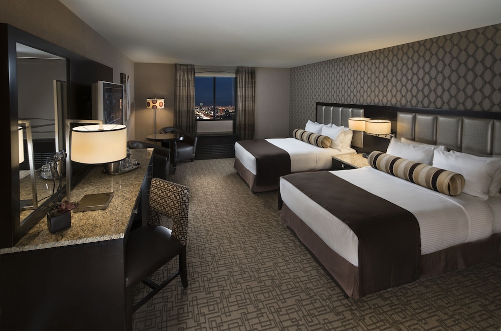 Gold Tower Deluxe Two Beds - Photo 1