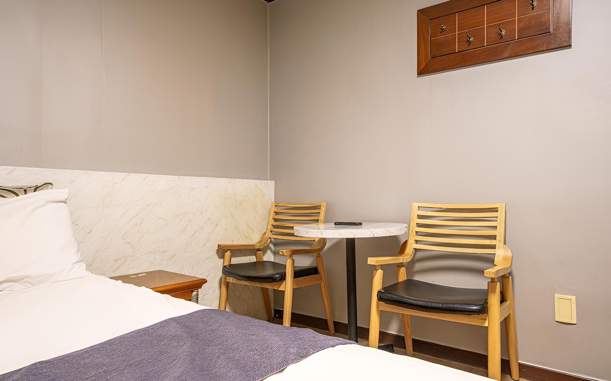 Room (Special Room B) - Photo 4