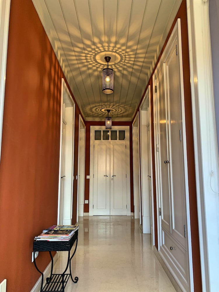 Superior Double Room, 1 Bedroom, Ensuite, City View photo 3