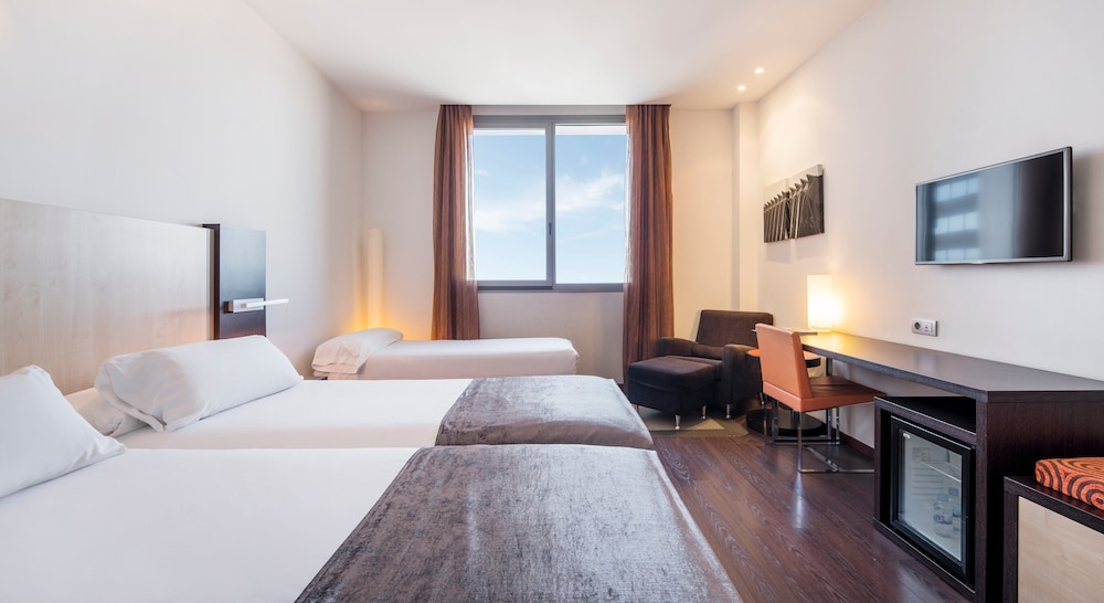 Triple Room, 2 adults and 1 child - Photo 2