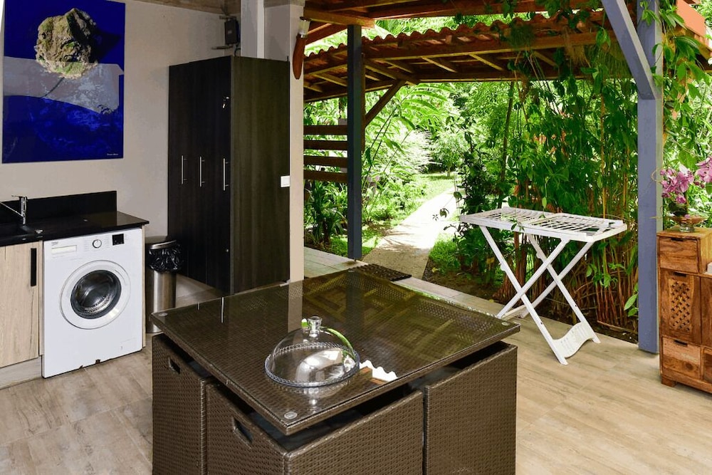 Tente Supérieure (Jacquier), 1 grand lit, terrasse, côté jardin photo 3