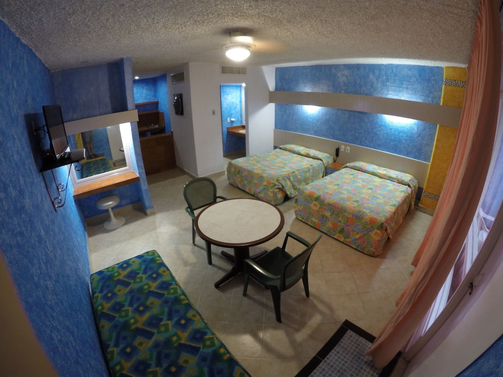 Standard Room, 2 Double Beds, Balcony