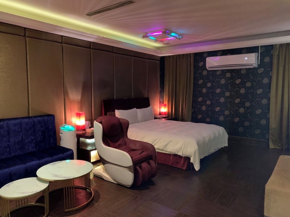 Deluxe Double Room, City View
