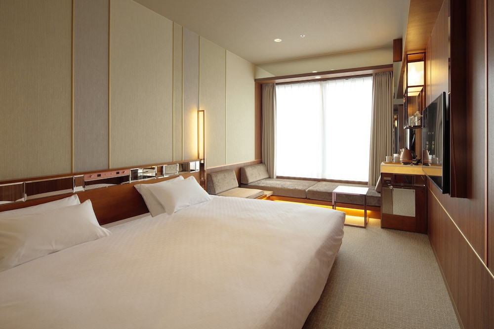 Superior Room, 1 King Bed, Non Smoking - Photo 1