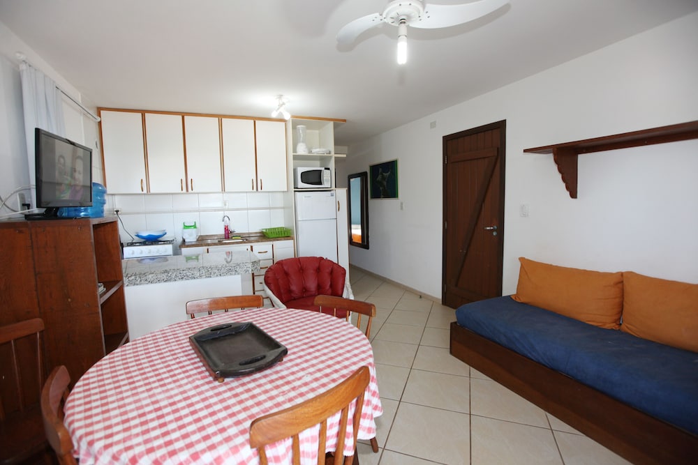 Apartment, 2 Bedrooms - Photo 11