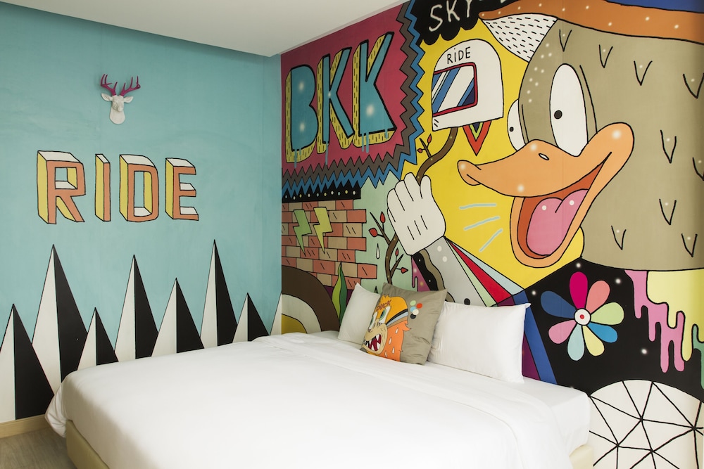 Deluxe King Room photo 2