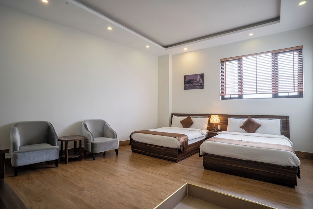 Superior Quadruple Room - Photo 1
