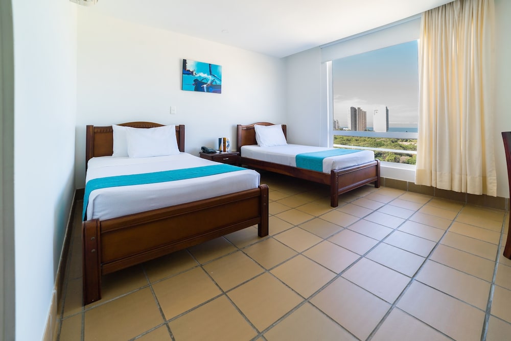 Standard Twin Room - Photo 4