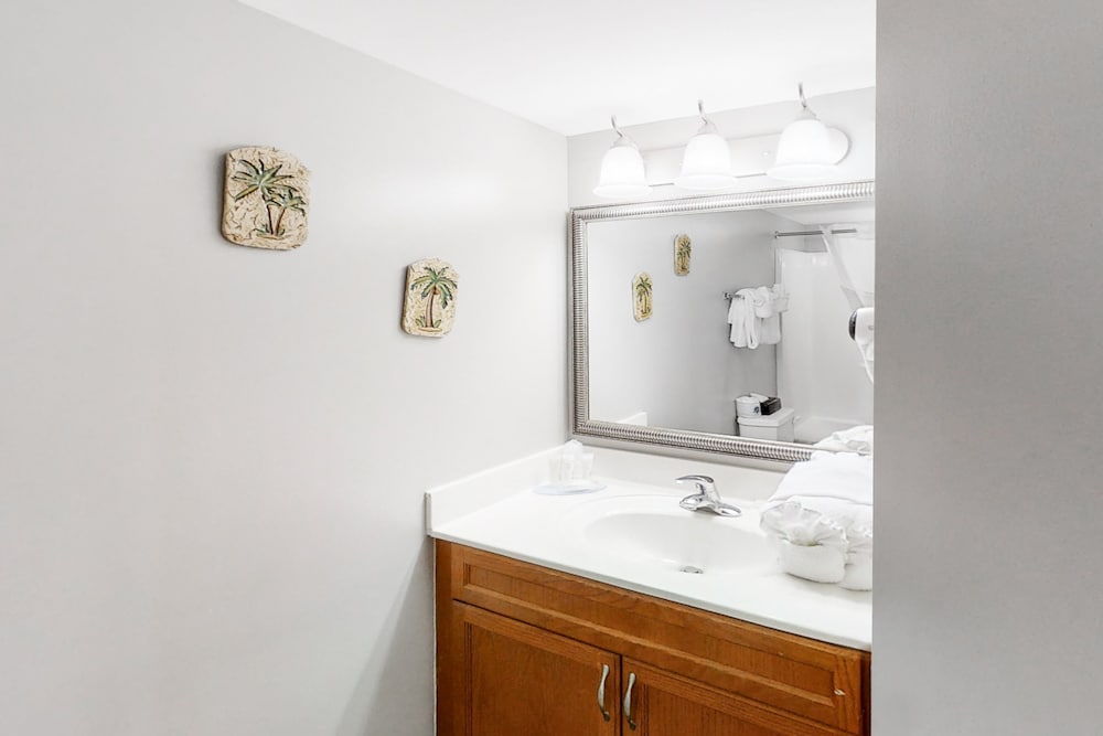 Condo, 3 Bedrooms (Beach View) photo 3