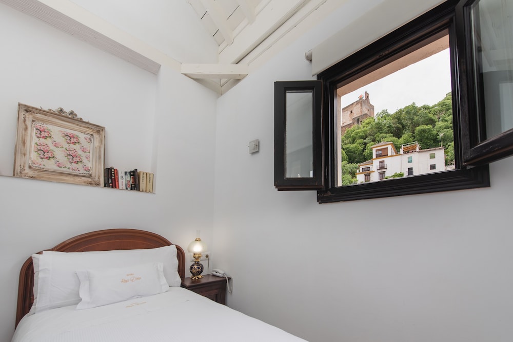 Single room, Alhambra view photo 3