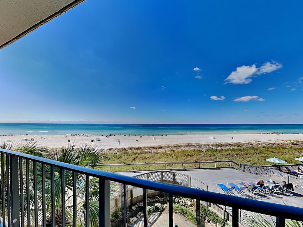 Condo, 1 King Bed with Sofa bed, Balcony, Ocean View (T2 204 - No Pets) photo 3