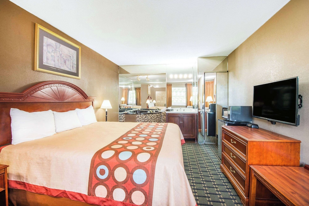 Suite, 1 King Bed