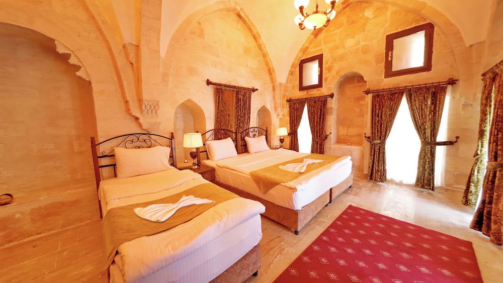 Deluxe Triple Room - Photo 1