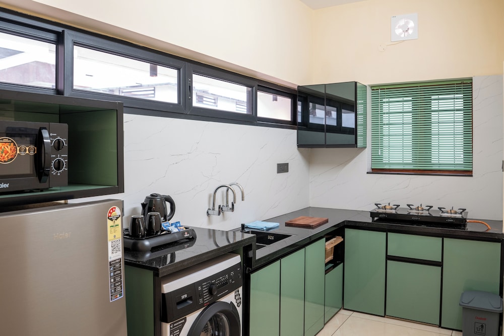 Basic Apartment, 1 Bedroom, Kitchen, City View