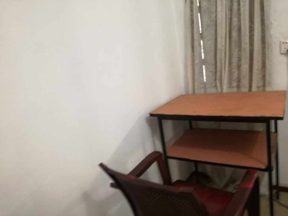 Economy Double Room photo 3