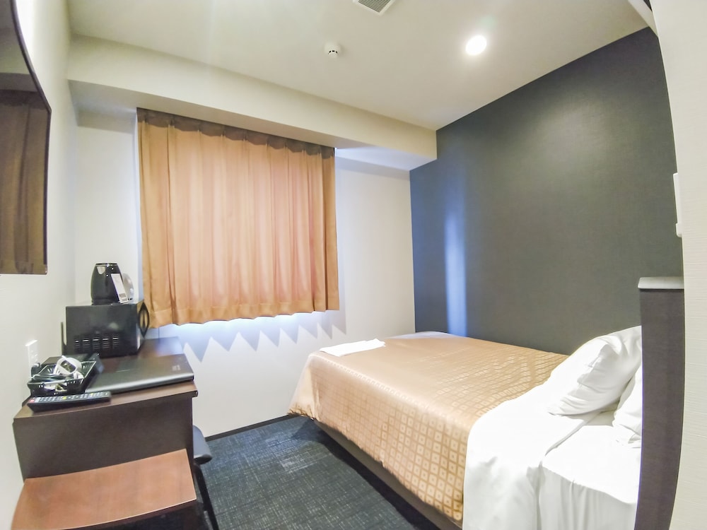 Single Room, 1 Bedroom, Smoking - Photo 2