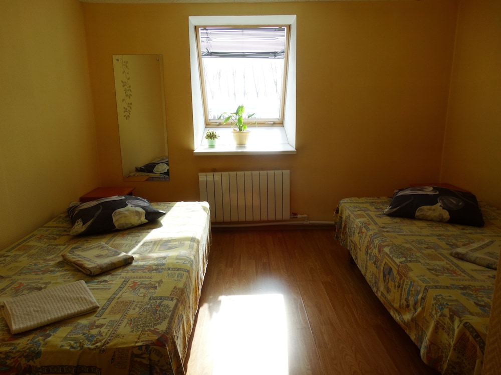 Comfort Triple Room, Private Bathroom photo 3