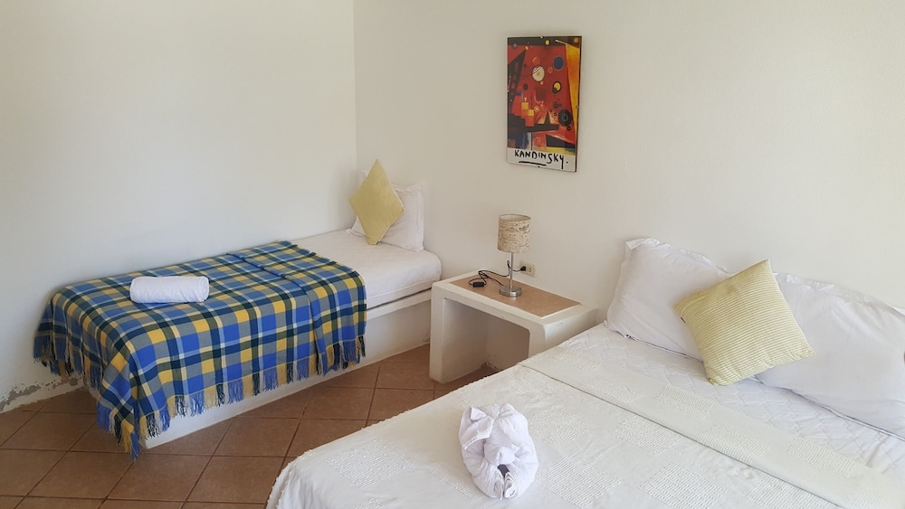 Triple Room, 1 Bedroom, Non Smoking photo 1