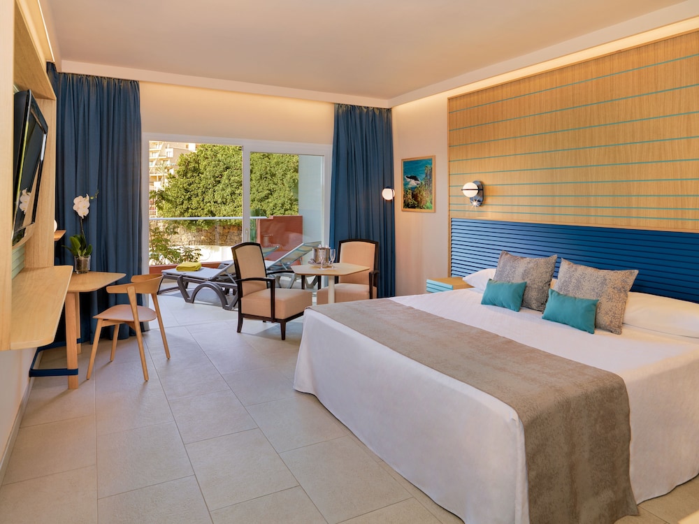 Standard Double or Twin Room - Photo 1