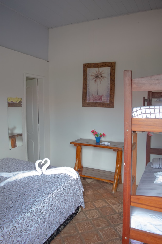 Basic Quadruple Room photo 2