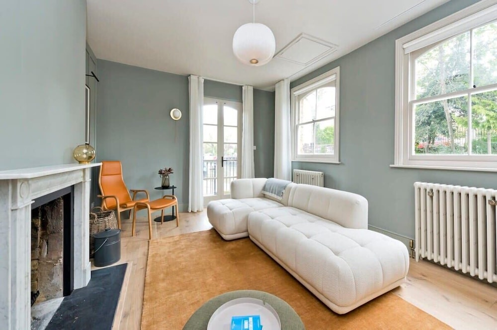 House (3 Bedrooms)