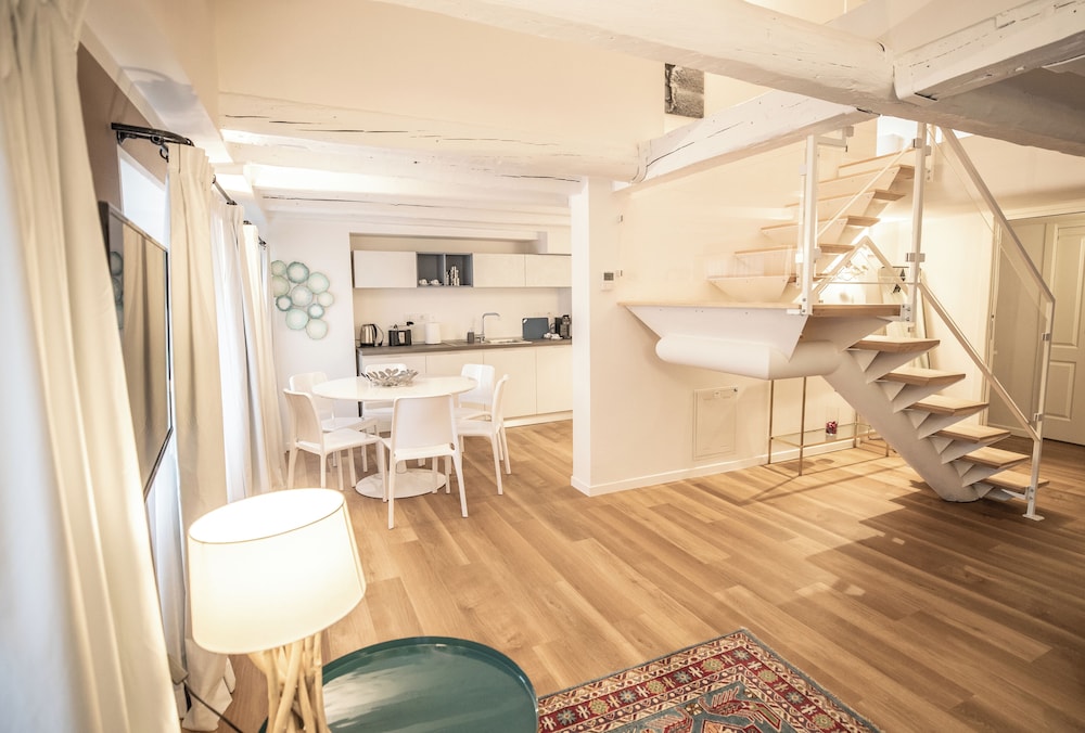 Family Aparthotel Duplex Annex - Piazza Unita - Photo 4