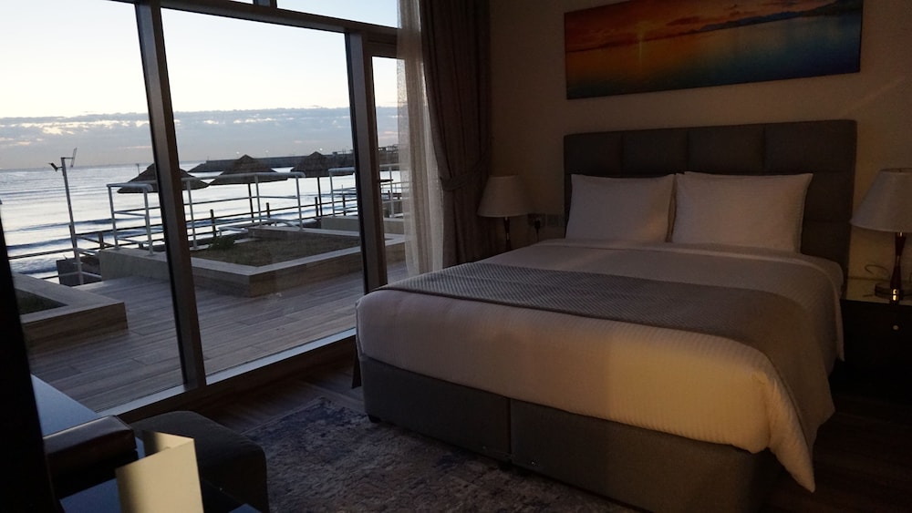 Suite, 2 Bedrooms, Beachfront