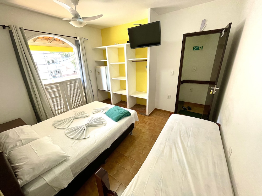 Standard Triple Room, 1 Bedroom, City View photo 1