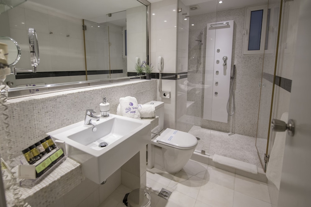 Suite, 1 Bedroom, Terrace, City View thumbnail 5