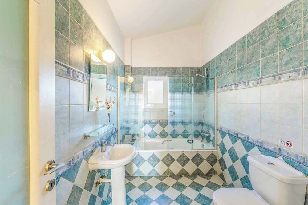 Villa (6 Bedrooms) photo 3