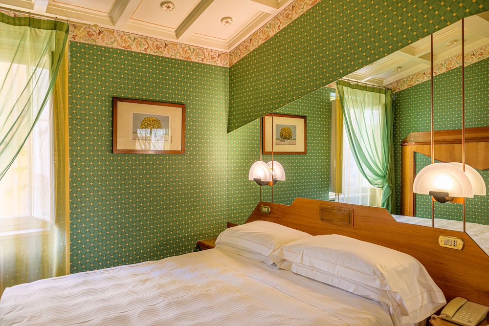 Basic Double Room photo 3
