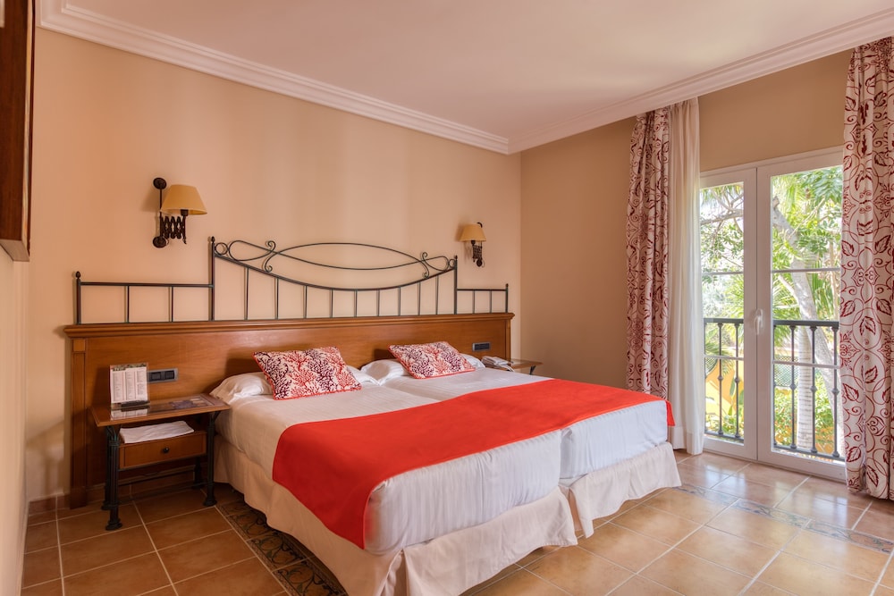 Junior Suite (2 Adults)