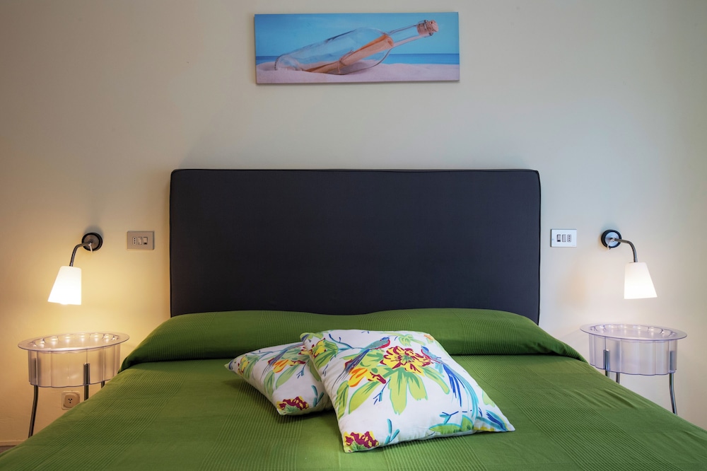 Family Quadruple Room, Valley View photo 1